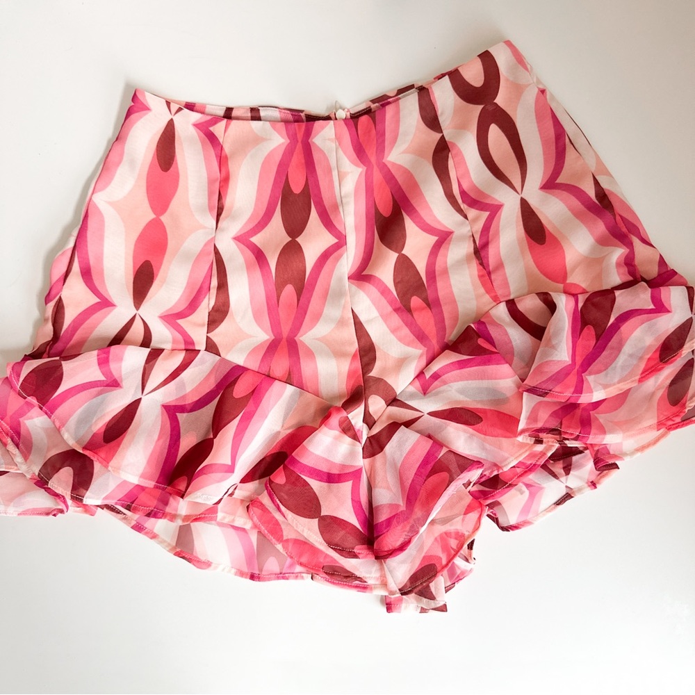 Revolve PatBO pink Twist Ruffle Hem Shorts — size 6